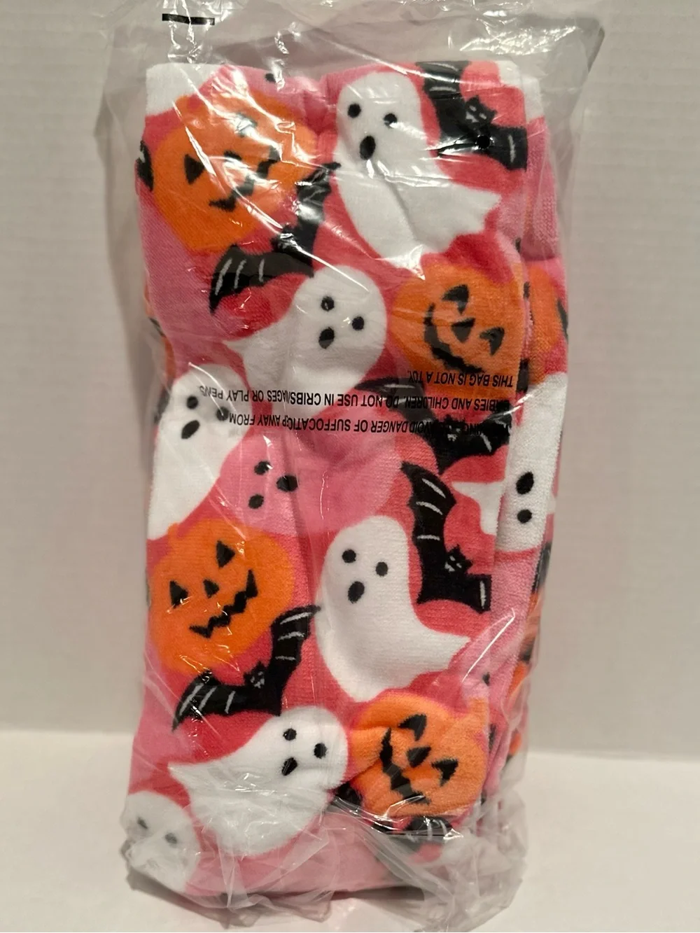 Cupcakes & Cashmere NWT 3Pk Pumpkins, Ghosts & Bats Kitchen Towels